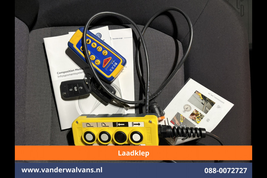 Volkswagen Crafter 2.0 TDI 141pk L3H3 L2H2 Laadklep Euro6 Airco | Camera | Navigatie | Apple Carplay Android Auto