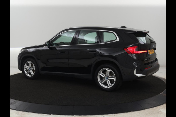 BMW X1 xDrive25e | Leder | Sportstoelen | Carplay | Adaptief LED | Keyless | Camera | Park Assist | Live Cockpit | Climate control | Navigatie | PHEV | Plug In | SOH 92%