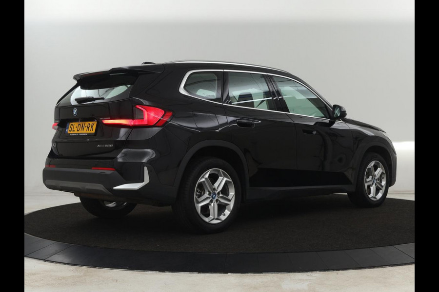 BMW X1 xDrive25e | Leder | Sportstoelen | Carplay | Adaptief LED | Keyless | Camera | Park Assist | Live Cockpit | Climate control | Navigatie | PHEV | Plug In | SOH 92%