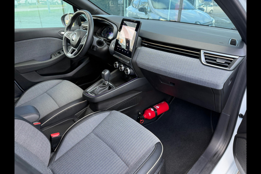 Renault Clio 1.6 E-Tech Hybrid 140 Intens Plus - Automaat - Navi - Parkeerhulp + Camera