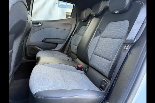 Renault Clio 1.6 E-Tech Hybrid 140 Intens Plus - Automaat - Navi - Parkeerhulp + Camera