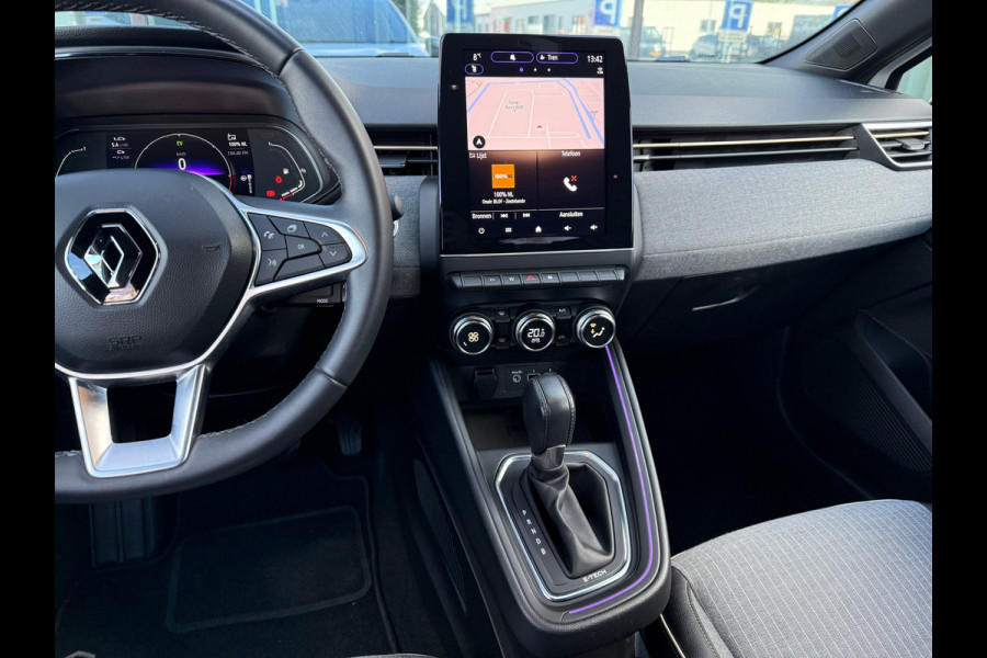 Renault Clio 1.6 E-Tech Hybrid 140 Intens Plus - Automaat - Navi - Parkeerhulp + Camera