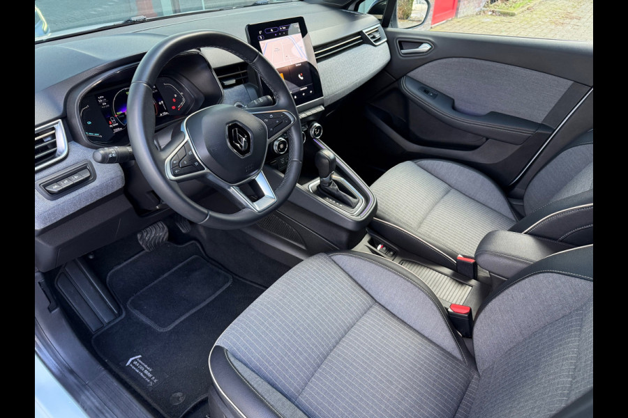 Renault Clio 1.6 E-Tech Hybrid 140 Intens Plus - Automaat - Navi - Parkeerhulp + Camera