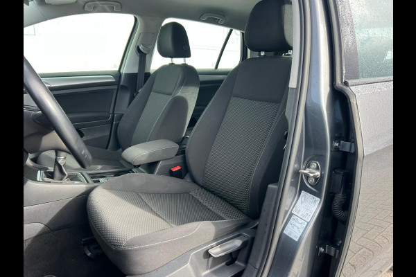 Volkswagen Golf 1.0 TSI Trendline CARPLAY | CAMERA | NAVI |