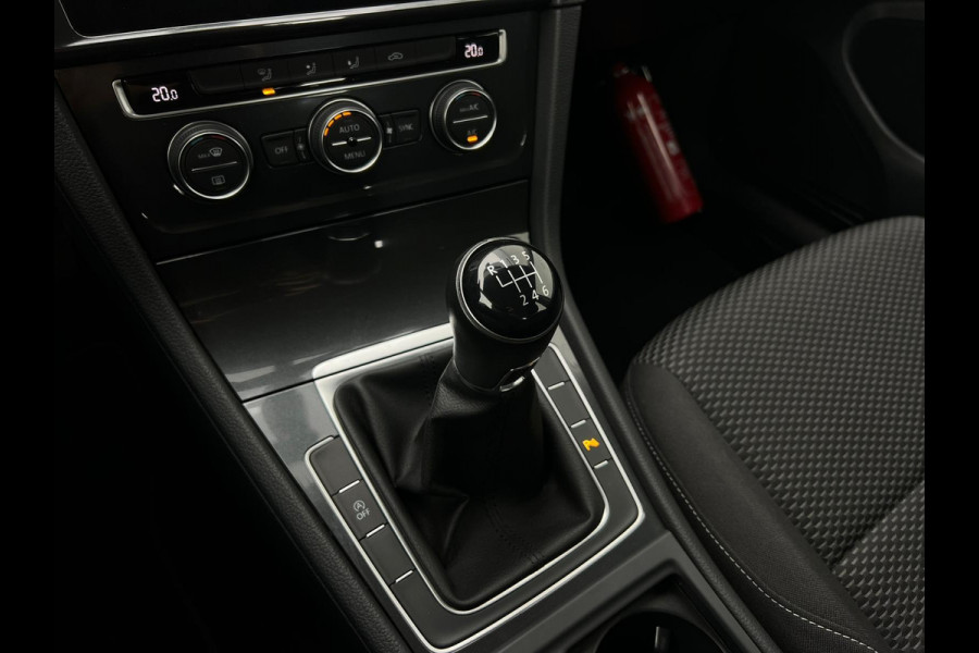 Volkswagen Golf 1.0 TSI Trendline CARPLAY | CAMERA | NAVI |