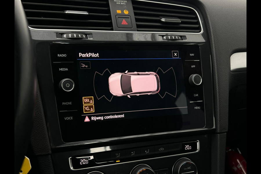 Volkswagen Golf 1.0 TSI Trendline CARPLAY | CAMERA | NAVI |