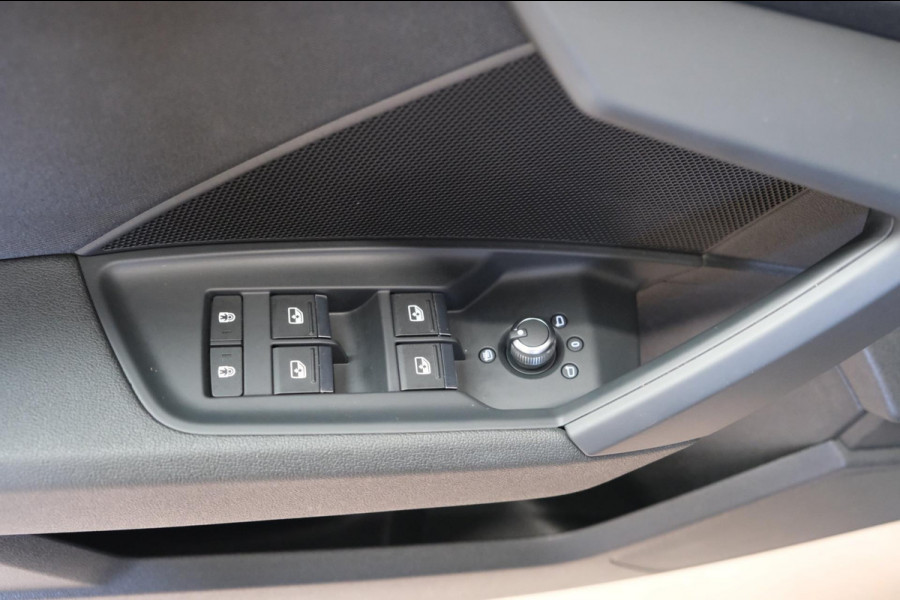 Audi A3 Sportback 30 TFSI Pro Line Automaat - N.A.P. Airco, Cruise, PDC.