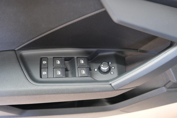 Audi A3 Sportback 30 TFSI Pro Line Automaat - N.A.P. Airco, Cruise, PDC.