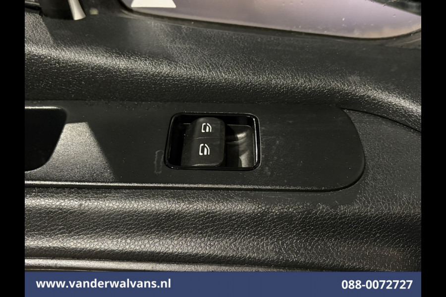 Mercedes-Benz Sprinter 314 CDI 143pk L2H2 Euro6 Airco | Imperiaal | Trekhaak | Parkeersensoren Bijrijdersbank