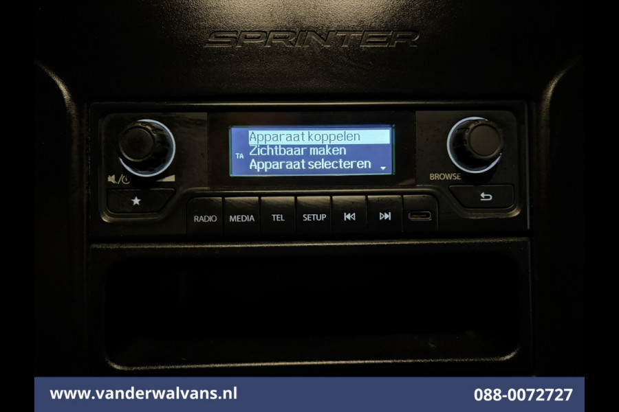 Mercedes-Benz Sprinter 314 CDI 143pk L2H2 Euro6 Airco | Imperiaal | Trekhaak | Parkeersensoren Bijrijdersbank