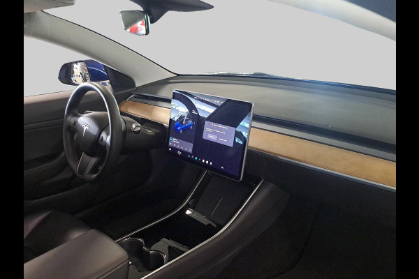 Tesla Model 3 Standard RWD Plus 60 kWh Incl. 360 graden camera | Elektrisch verstelbare stoelen | Verwarmde voorstoelen
