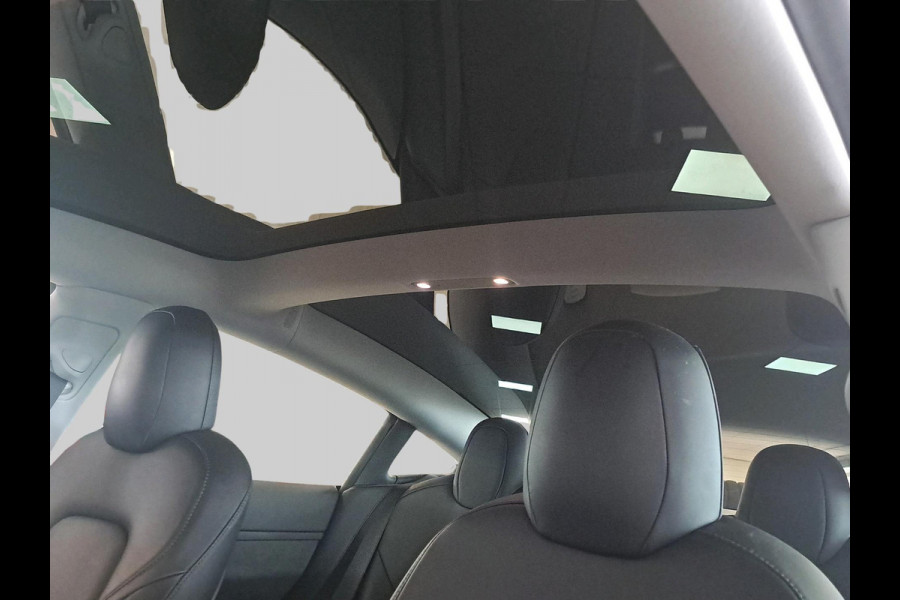 Tesla Model 3 Standard RWD Plus 60 kWh Incl. 360 graden camera | Elektrisch verstelbare stoelen | Verwarmde voorstoelen