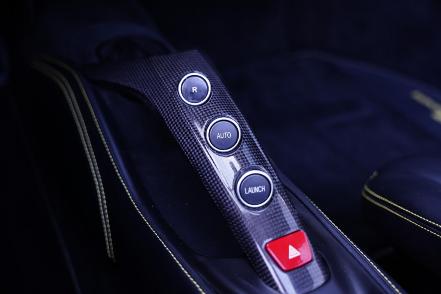 Ferrari 488 3.9 Spider HELE / Full Akrapovic / Tri Coat Paint / Painted Livery / Lifting