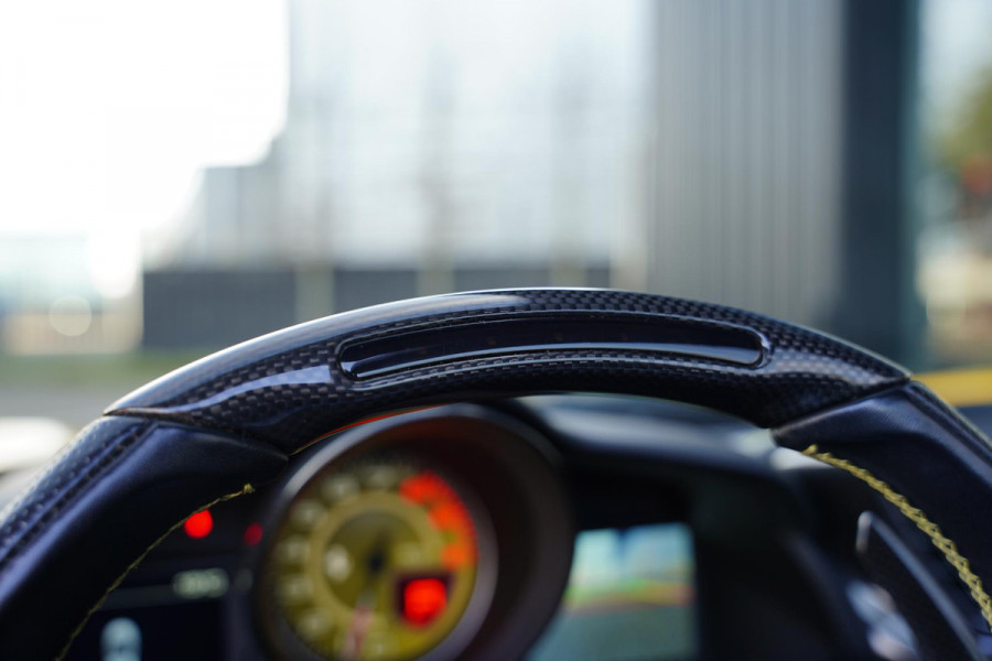 Ferrari 488 3.9 Spider HELE / Full Akrapovic / Tri Coat Paint / Painted Livery / Lifting