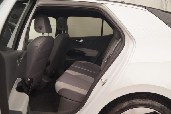 Volkswagen ID.3 First Max 58kWh -SOH92%-PANO-HUD-ECC-LED-