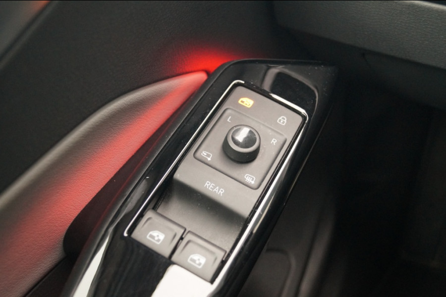 Volkswagen ID.3 First Max 58kWh -SOH92%-PANO-HUD-ECC-LED-