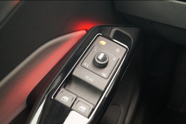 Volkswagen ID.3 First Max 58kWh -SOH92%-PANO-HUD-ECC-LED-