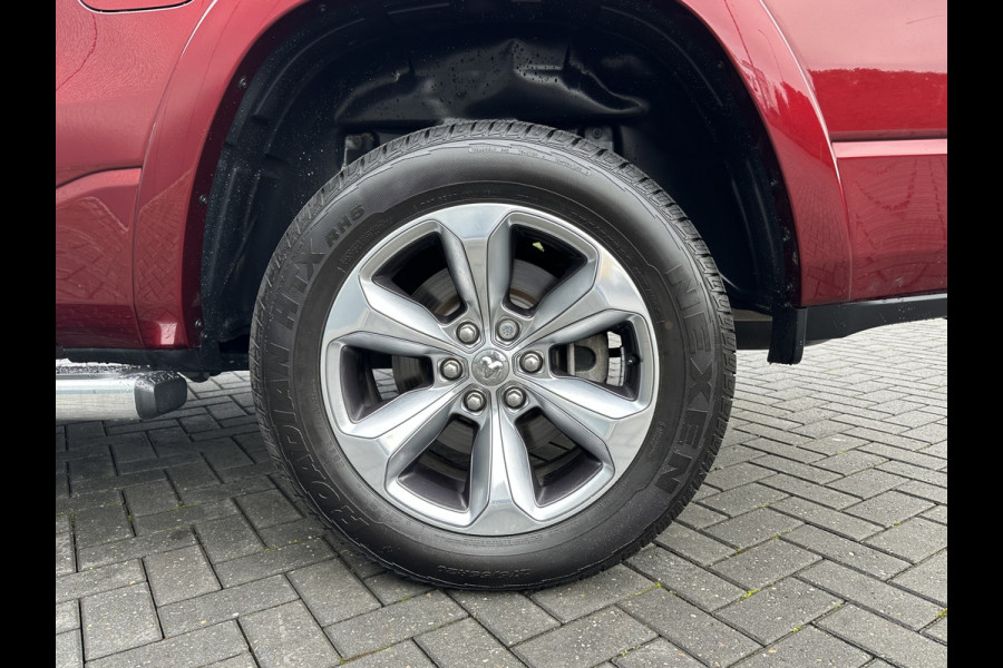 Dodge Ram 1500 5.7 V8 LARAMIE / LPG / TREKHAAK 3.5T / ADAPTIVE CRUISE / CAMERA / PANO / 12 INCH SCREEN / DELMONICO RED