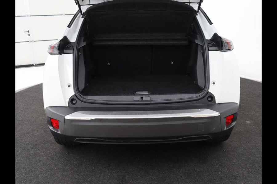 Peugeot e-2008 EV GT 50 kWh | SOH 91% | 3 Fase | Stoelverwarming | Leder/Alcantara | Adaptive cruise | Keyless | Navigatie | Carplay | Full LED