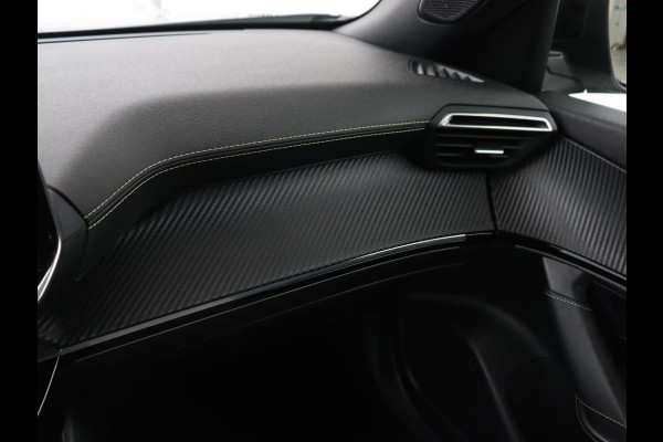 Peugeot e-2008 EV GT 50 kWh | SOH 91% | 3 Fase | Stoelverwarming | Leder/Alcantara | Adaptive cruise | Keyless | Navigatie | Carplay | Full LED