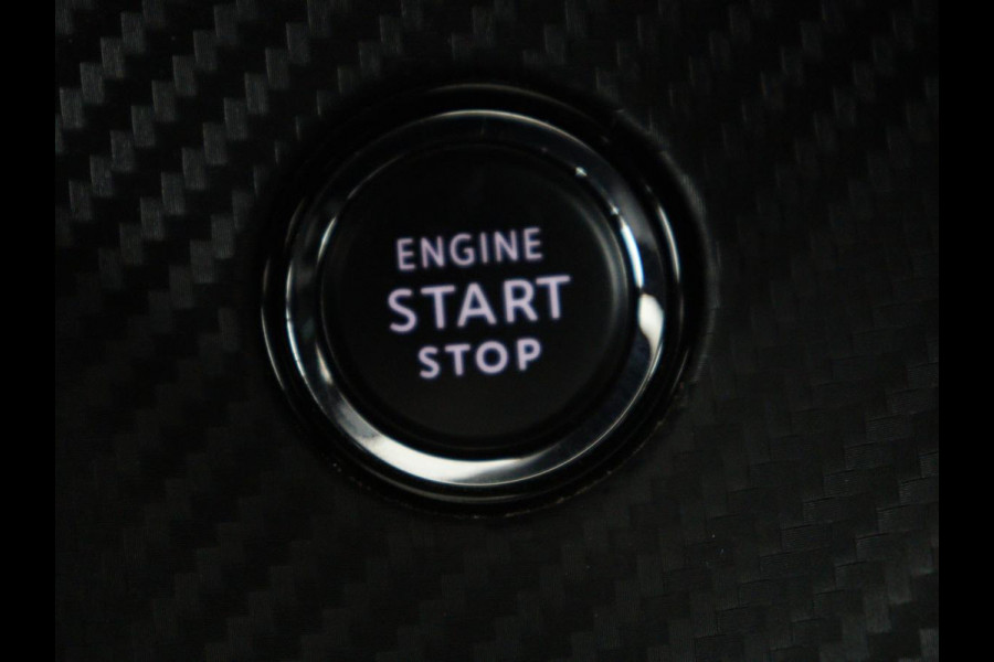 Peugeot e-2008 EV GT 50 kWh | SOH 91% | 3 Fase | Stoelverwarming | Leder/Alcantara | Adaptive cruise | Keyless | Navigatie | Carplay | Full LED