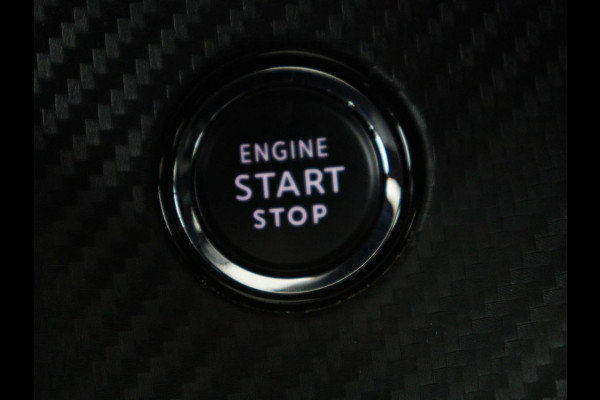 Peugeot e-2008 EV GT 50 kWh | SOH 91% | 3 Fase | Stoelverwarming | Leder/Alcantara | Adaptive cruise | Keyless | Navigatie | Carplay | Full LED