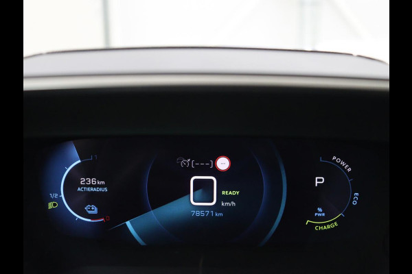 Peugeot e-2008 EV GT 50 kWh | SOH 91% | 3 Fase | Stoelverwarming | Leder/Alcantara | Adaptive cruise | Keyless | Navigatie | Carplay | Full LED