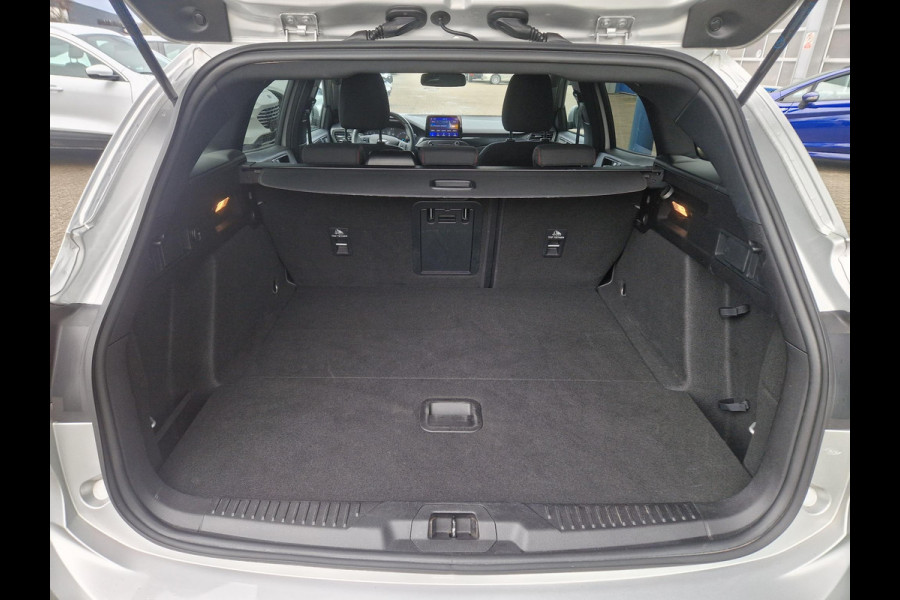 Ford FOCUS Wagon 1.0 EcoBoost ST Line Business | Trekhaak | LED verlichting voor en achter incl. LED dagrijverl.| Winterpack | Technology Pack  Family Pack | Comfortpack | Privacy Glass