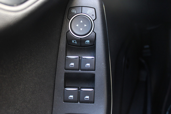 Ford Fiesta 1.0 EcoBoost 125PK Vignale | Panoramadak | Adaptieve cruise | BLIS | B&O | Camera |