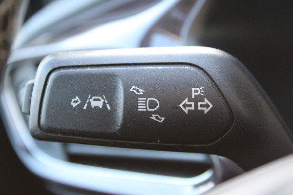 Ford Fiesta 1.0 EcoBoost 125PK Vignale | Panoramadak | Adaptieve cruise | BLIS | B&O | Camera |