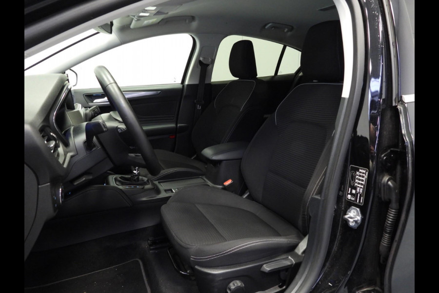 Ford Focus 1.0 EcoBoost Titanium X Business NAVI/CAMERA/LED/VIRTUAL/16"LMV!