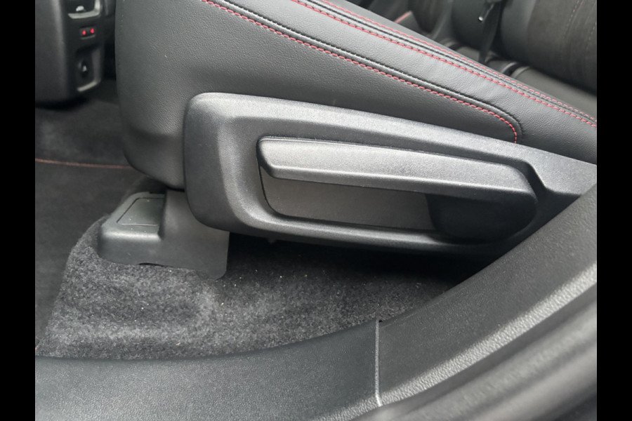 Ford Kuga 2.5 PHEV ST-Line X 243pk | Winter Pack | AGR stoelen | Adaptive cruise | 360 graden camera | Elektrische Achterklep | 2.100kg Trekgewicht