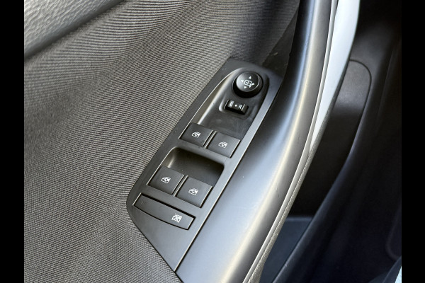 Opel Astra Sports Tourer BWJ 2019 | 1.4T 150PK 120 Jaar Edition | TREKHAAK | AIRCO | CRUISE | NAVI | CARPLAY | LICHTMETAAL