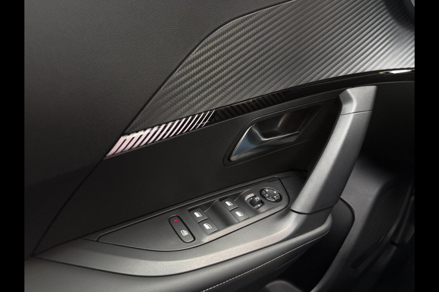 Peugeot 2008 Allure 145pk Aut.Navi 360° dodehoek Camera ACC Carbon Apple Carplay & Android Auto Virtual Cockpit