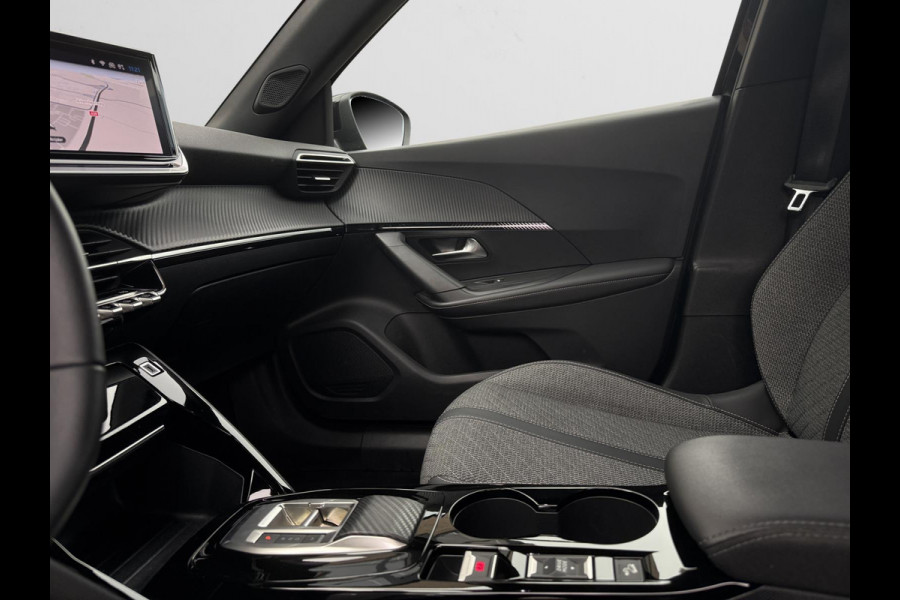 Peugeot 2008 Allure 145pk Aut.Navi 360° dodehoek Camera ACC Carbon Apple Carplay & Android Auto Virtual Cockpit