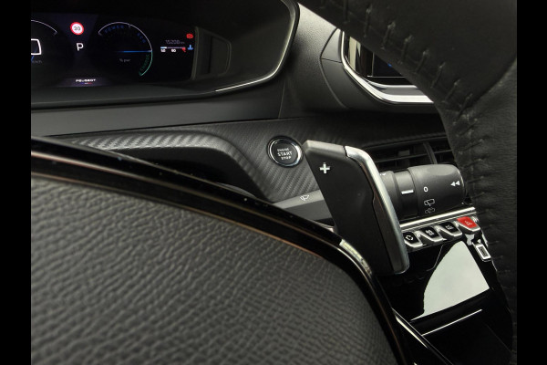 Peugeot 2008 Allure 145pk Aut.Navi 360° dodehoek Camera ACC Carbon Apple Carplay & Android Auto Virtual Cockpit