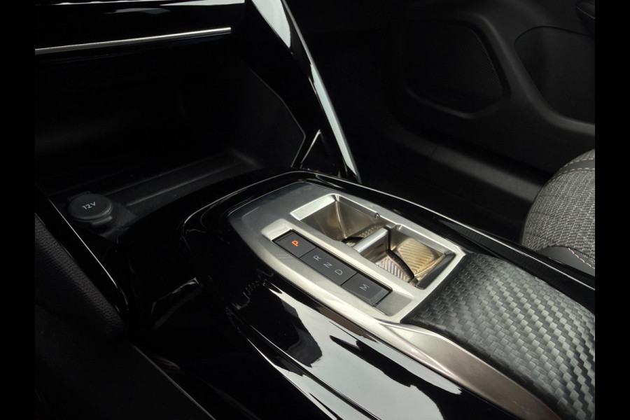 Peugeot 2008 Allure 145pk Aut.Navi 360° dodehoek Camera ACC Carbon Apple Carplay & Android Auto Virtual Cockpit