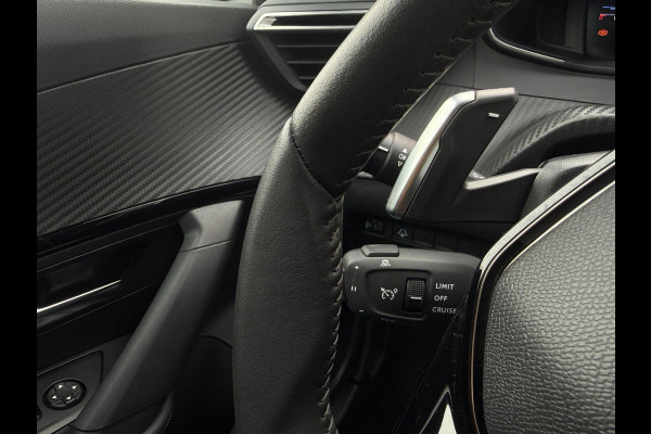 Peugeot 2008 Allure 145pk Aut.Navi 360° dodehoek Camera ACC Carbon Apple Carplay & Android Auto Virtual Cockpit