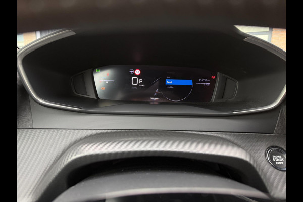 Peugeot 2008 Allure 145pk Aut.Navi 360° dodehoek Camera ACC Carbon Apple Carplay & Android Auto Virtual Cockpit