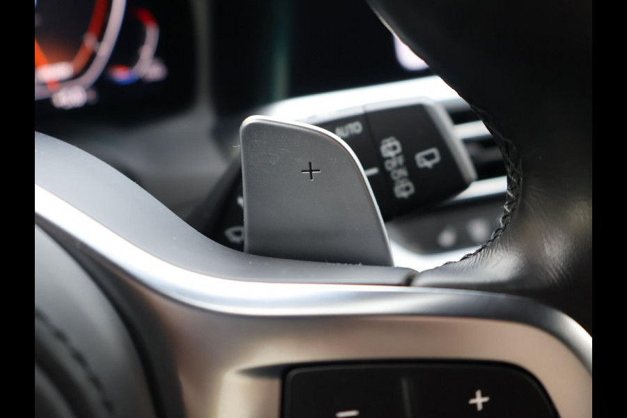 BMW 3 Serie Touring 320d HIGH EXECUTIVE SPORTLINE 190 PK AUT. *ALPINWEISS* + ELEK. TREKHAAK | LASER LED | 18 INCH | STOEL/STUURWIELVERW.