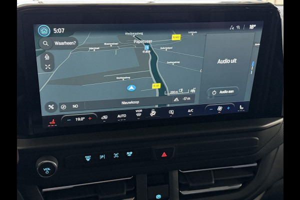 Ford Transit Custom 320 2.0 TDCI L2H1 Limited Trekhaak / Camera / Navi