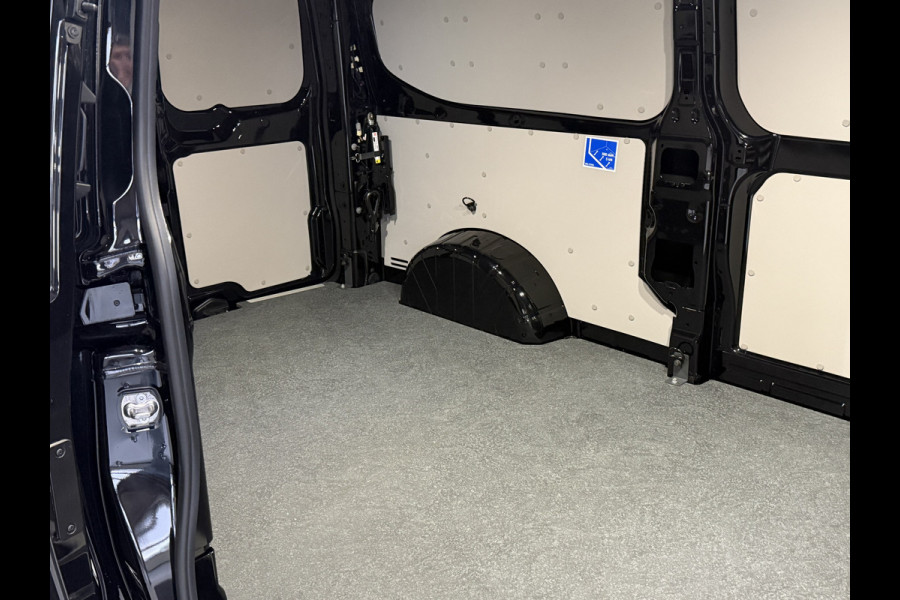 Ford Transit Custom 320 2.0 TDCI L2H1 Limited Trekhaak / Camera / Navi