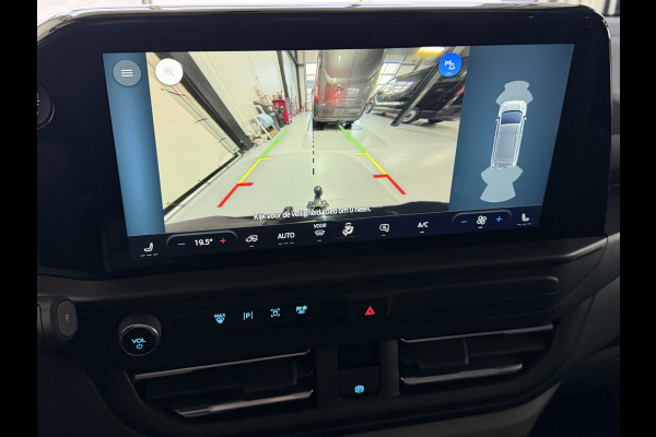 Ford Transit Custom 320 2.0 TDCI L2H1 Limited Trekhaak / Camera / Navi