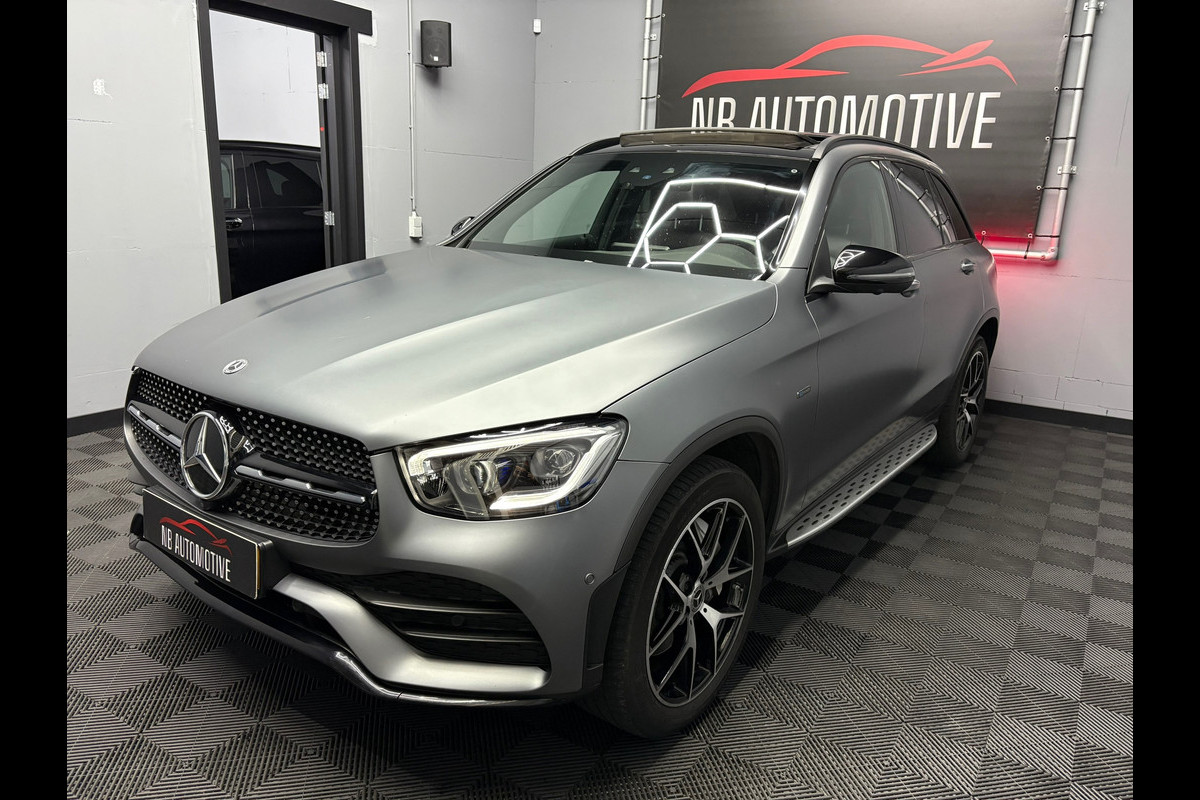 Mercedes-Benz GLC 300e 4MATIC Business Solution AMG