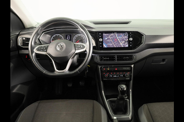 Volkswagen T-Cross 1.0 TSI Style 115 pk | Navigatie | Parkeersensoren | Adaptieve cruise control | LED koplampen |