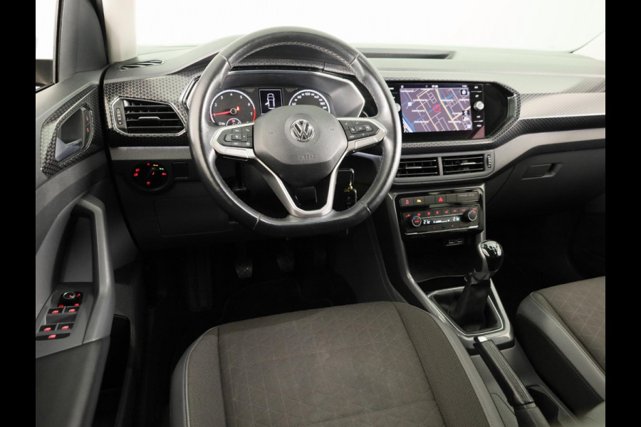 Volkswagen T-Cross 1.0 TSI Style 115 pk | Navigatie | Parkeersensoren | Adaptieve cruise control | LED koplampen |