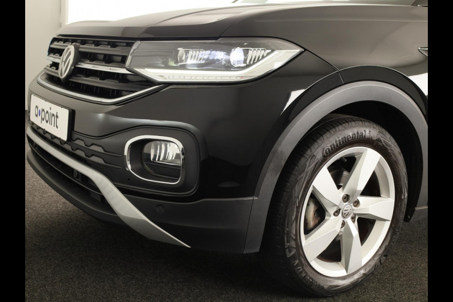 Volkswagen T-Cross 1.0 TSI Style 115 pk | Navigatie | Parkeersensoren | Adaptieve cruise control | LED koplampen |