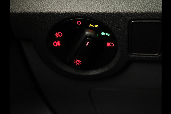 Volkswagen T-Cross 1.0 TSI Style 115 pk | Navigatie | Parkeersensoren | Adaptieve cruise control | LED koplampen |