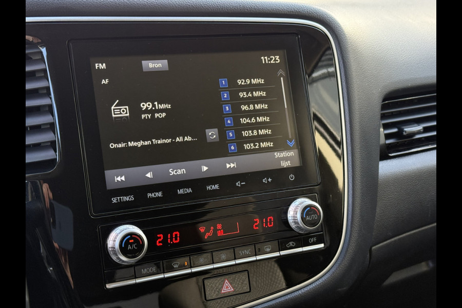 Mitsubishi Outlander BWJ 2021 | 2.4 225PK PHEV Pure | CLIMA | NAVI | STOELVERW | LEDER | CAMERA A | CARPLAY |