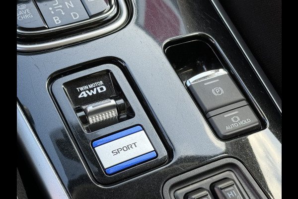Mitsubishi Outlander BWJ 2021 | 2.4 225PK PHEV Pure | CLIMA | NAVI | STOELVERW | LEDER | CAMERA A | CARPLAY |